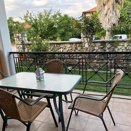 Emelia Apartament *