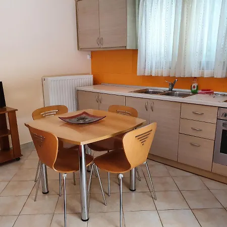 Emelia Apartment