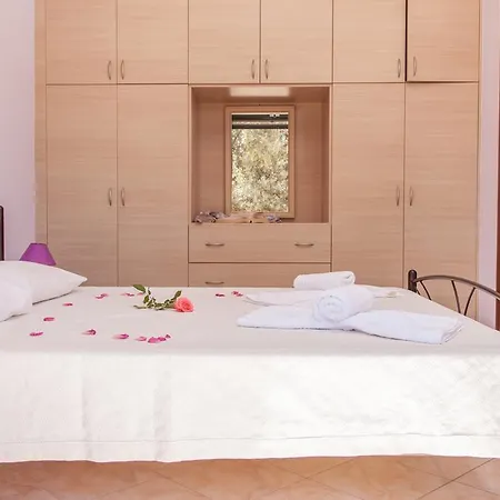 Apartment Emelia Nydri (Lefkada)